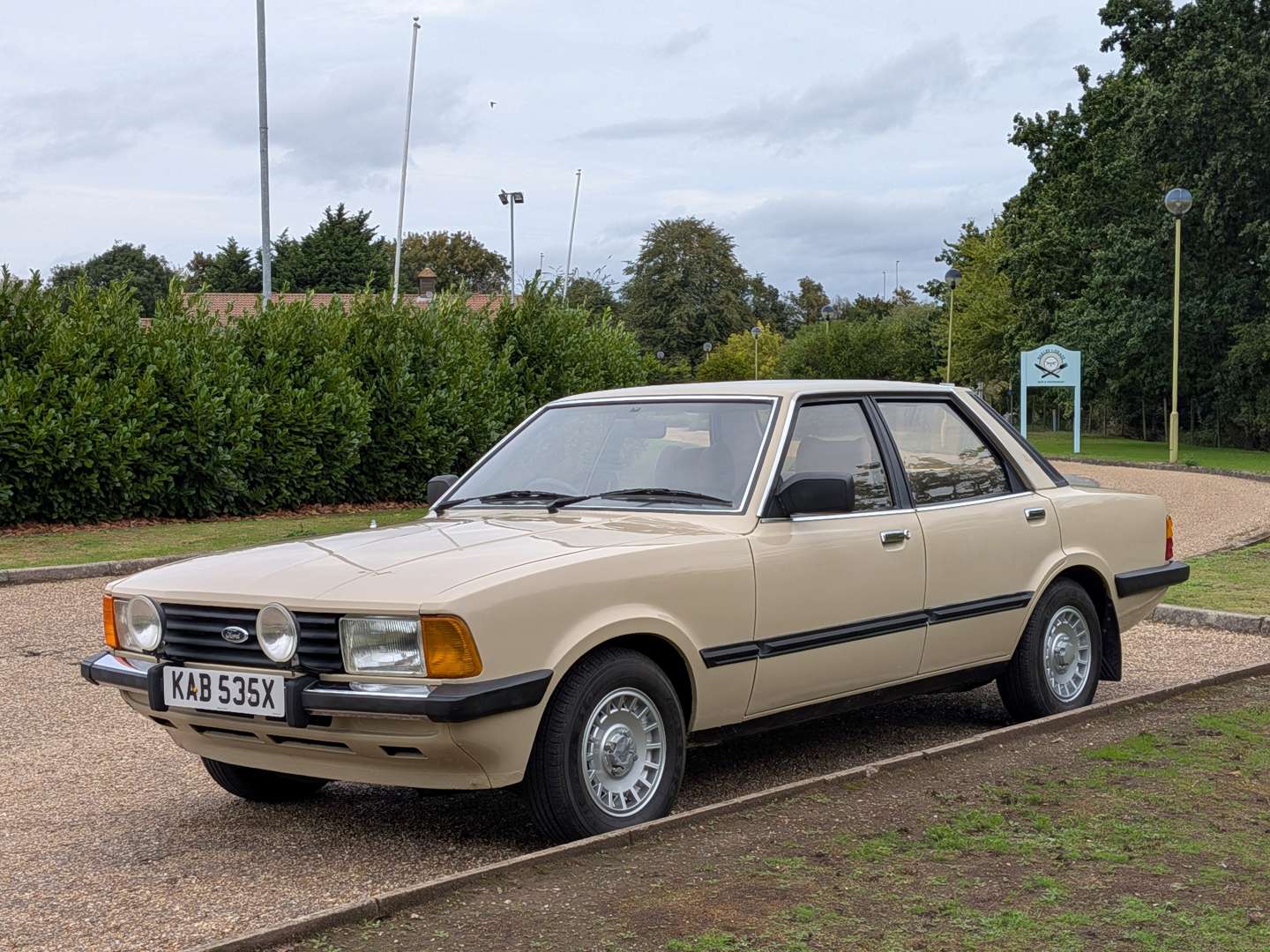 <p>1982 FORD CORTINA GL</p>