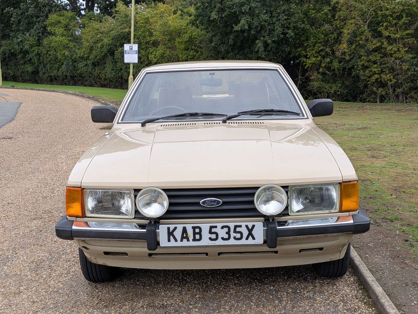 <p>1982 FORD CORTINA GL</p>