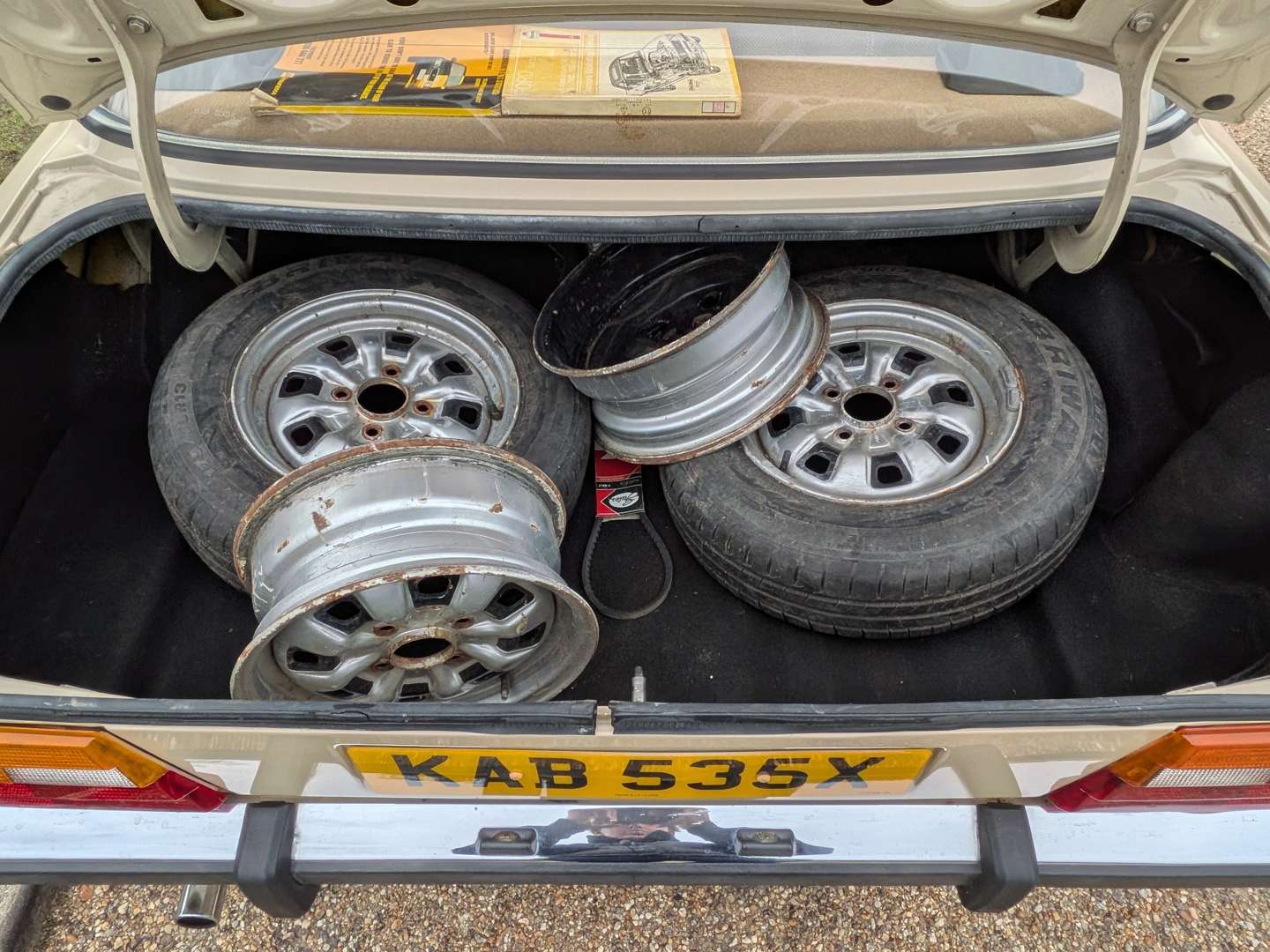 <p>1982 FORD CORTINA GL</p>