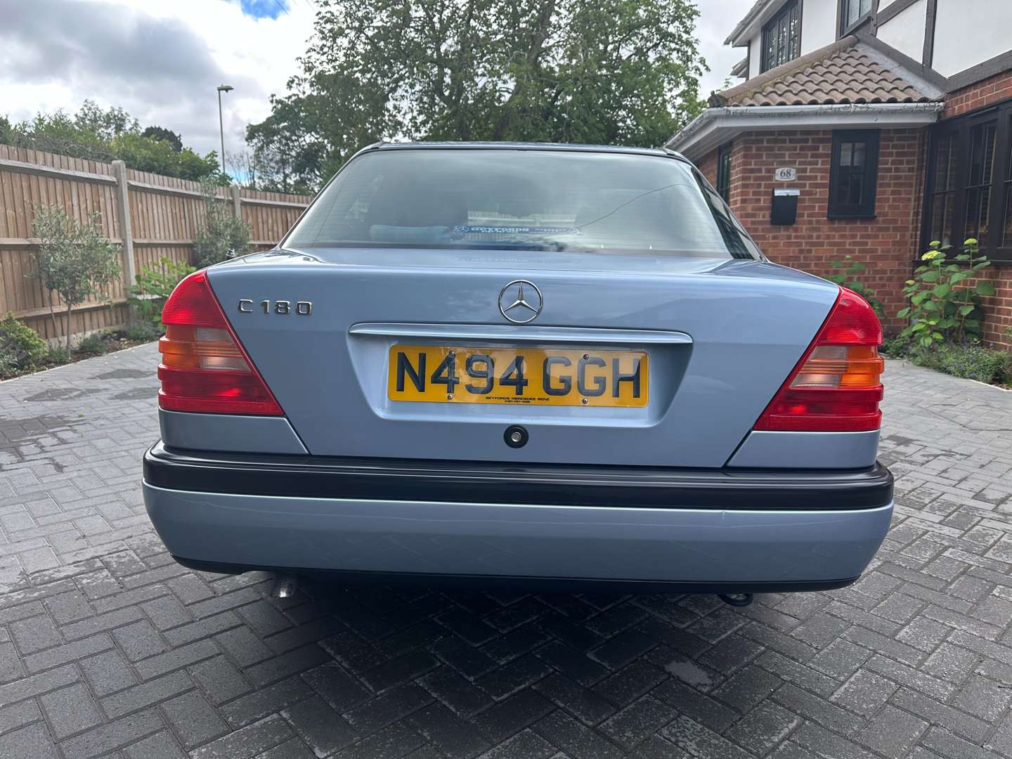 <p>1995 MERCEDES C180 CLASSIC W202 AUTO - ONE REGISTERED KEEPER FROM NEW</p>