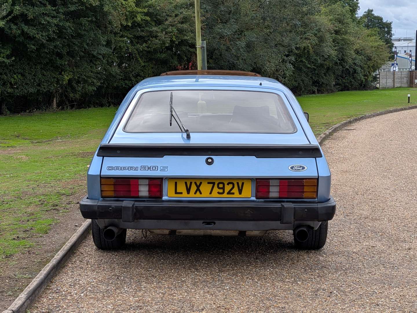 <p>1979 FORD CAPRI GHIA 3.0 MANUAL</p>
