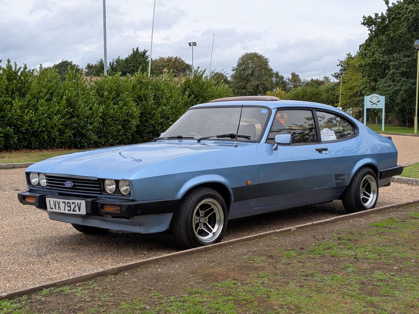 <p>1979 FORD CAPRI GHIA 3.0 MANUAL</p>