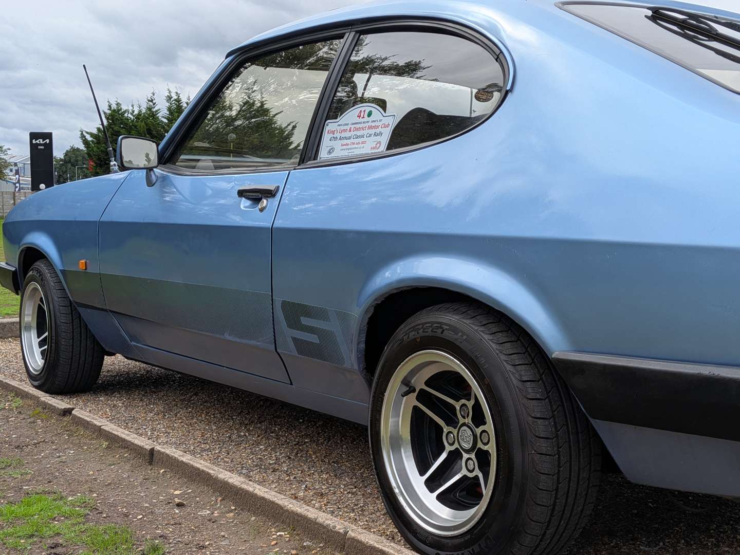 <p>1979 FORD CAPRI GHIA 3.0 MANUAL</p>