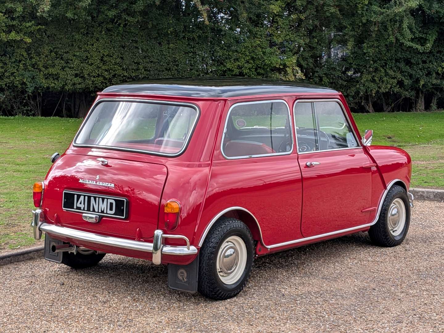 <p>1965 MORRIS MINI COOPER S MK1</p>
