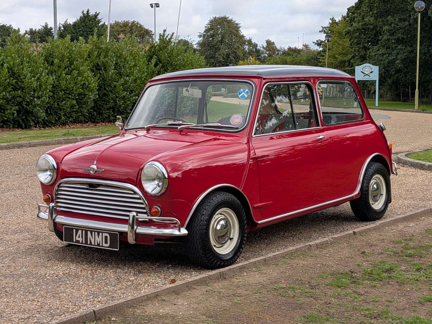 <p>1965 MORRIS MINI COOPER S MK1</p>