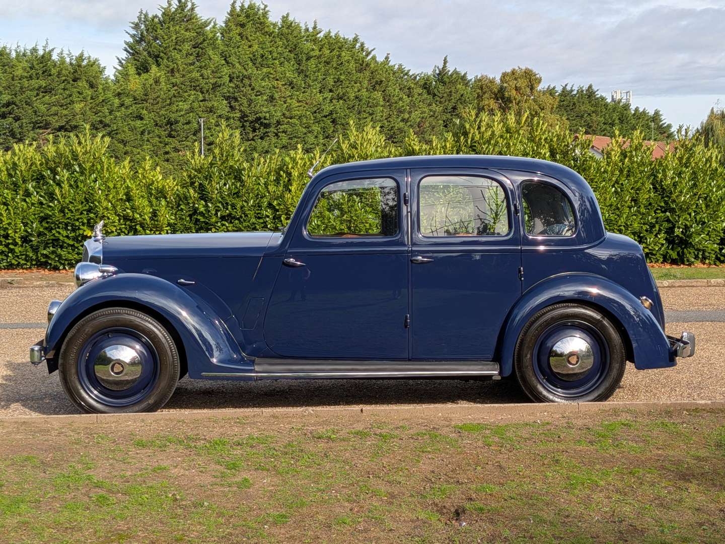 <p>1946 ROVER P2</p>