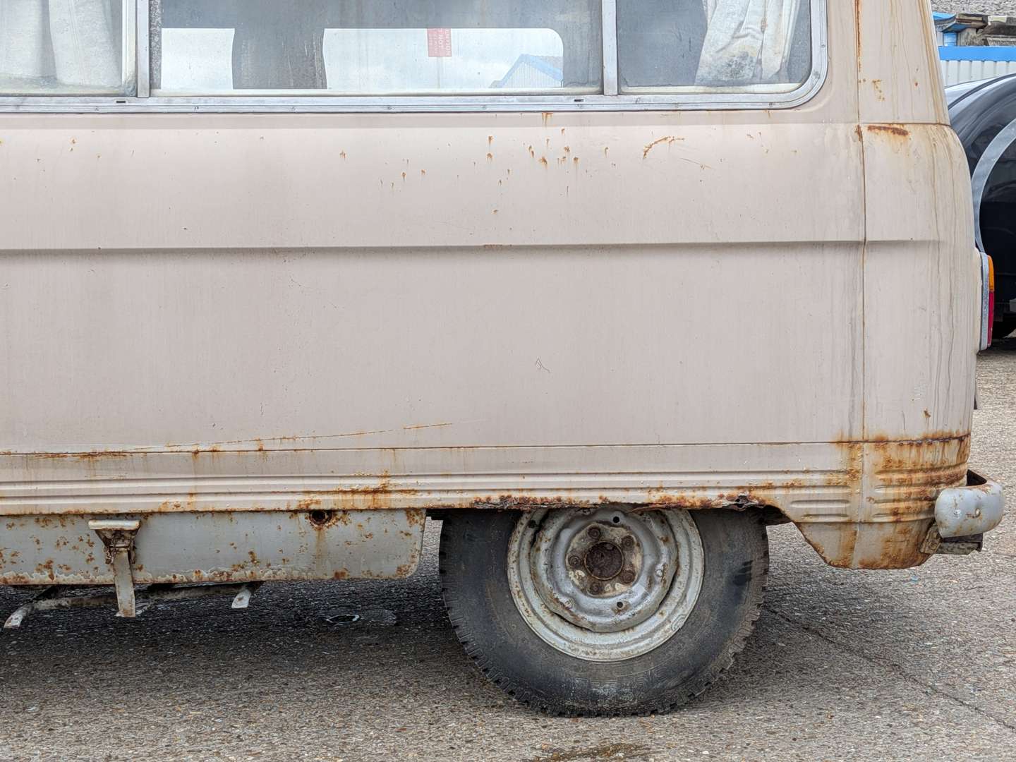 <p>1969 COMMER PB MOTOR CARAVAN</p>