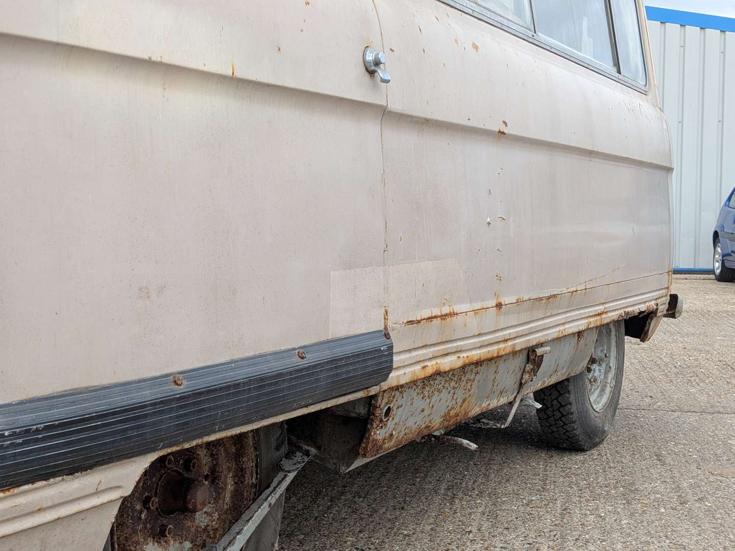 <p>1969 COMMER PB MOTOR CARAVAN</p>