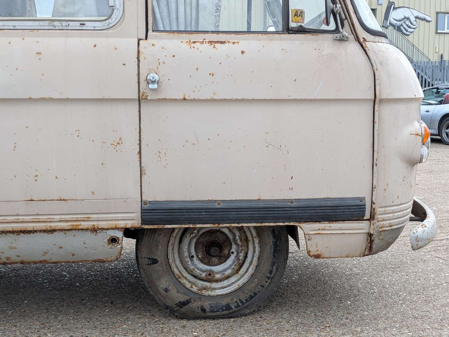 <p>1969 COMMER PB MOTOR CARAVAN</p>