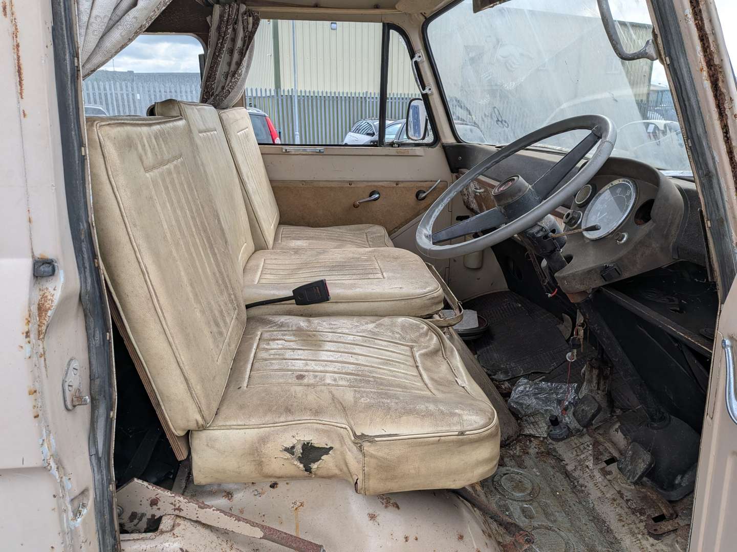 <p>1969 COMMER PB MOTOR CARAVAN</p>