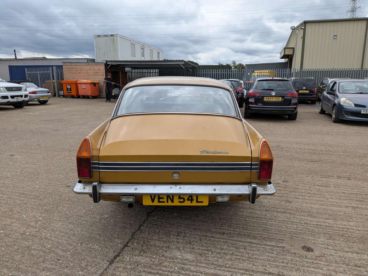 <p>1973 SUNBEAM RAPIER</p>