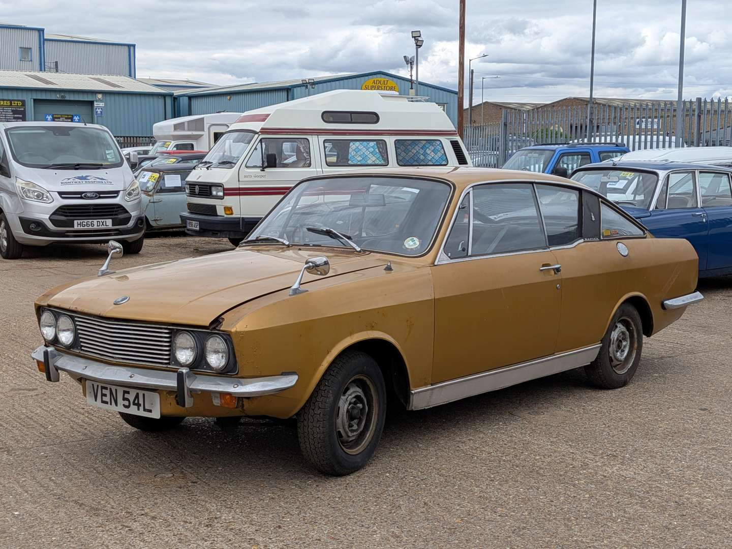 <p>1973 SUNBEAM RAPIER</p>