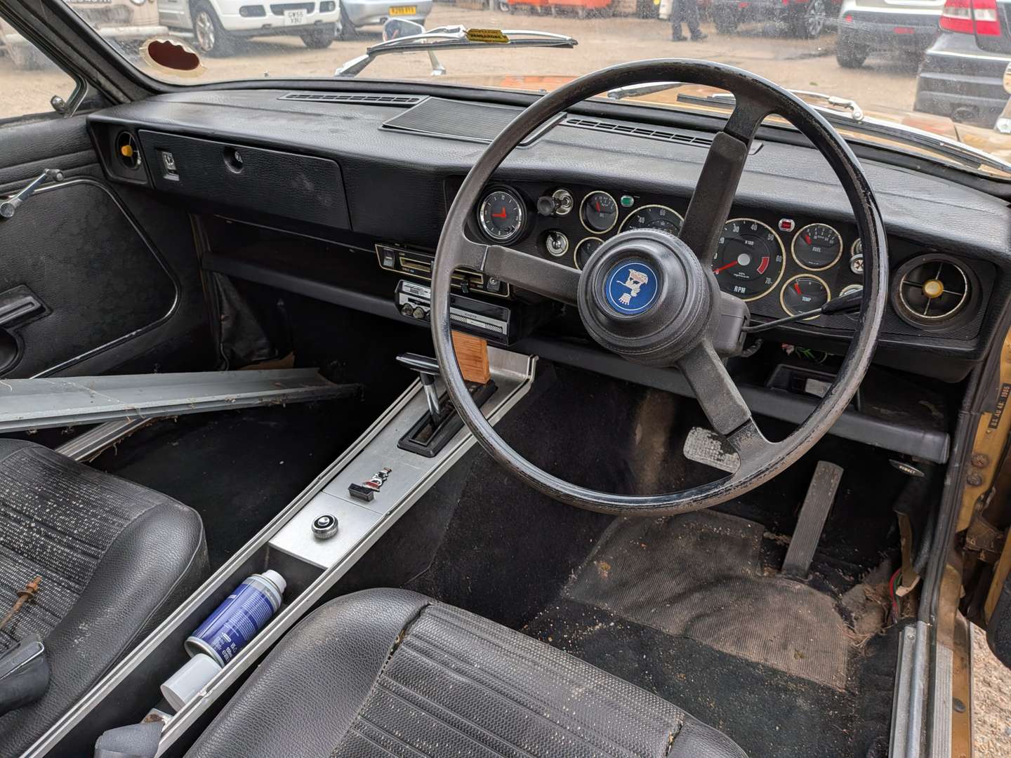 <p>1973 SUNBEAM RAPIER</p>