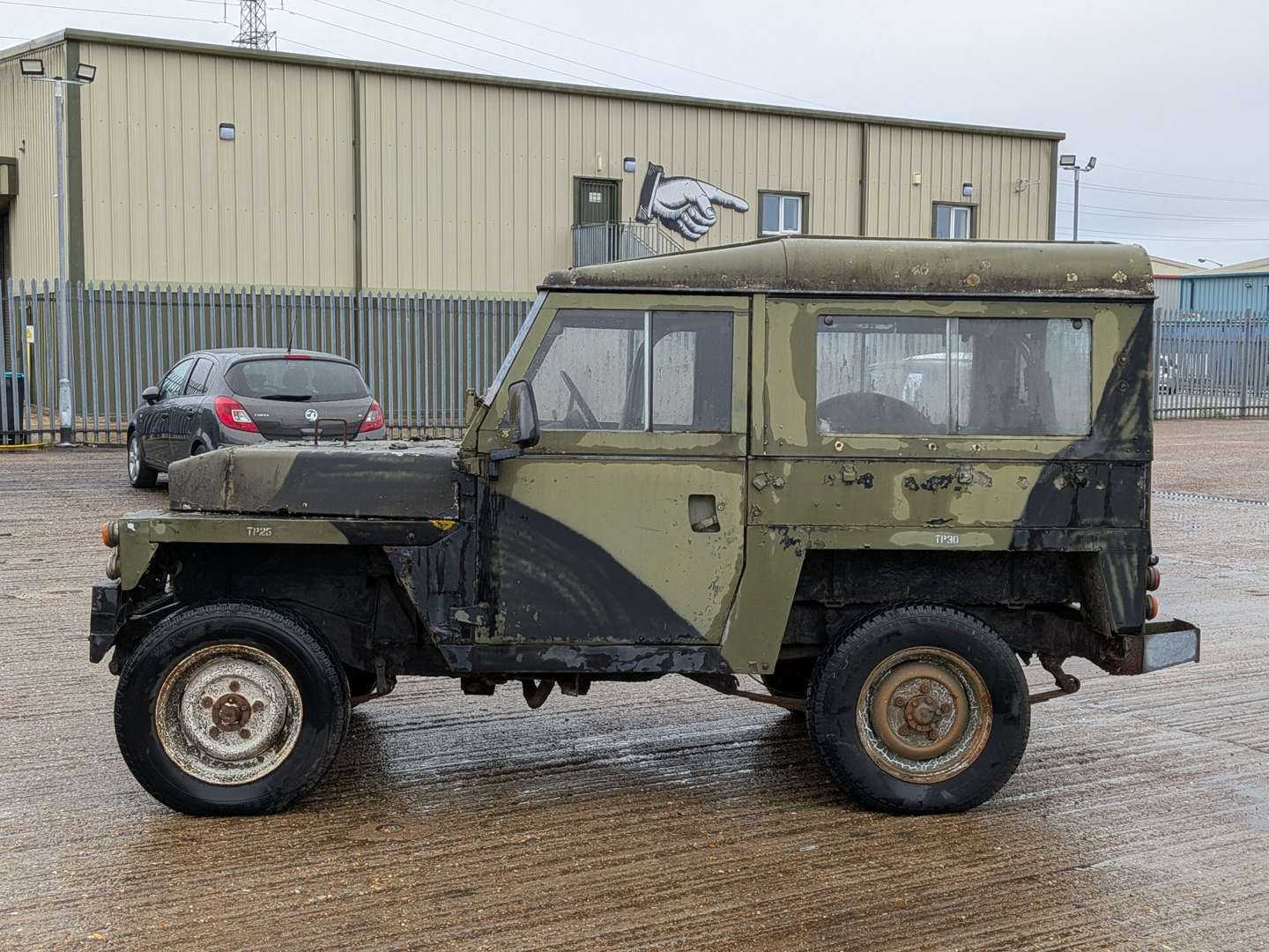 <p>1980 LAND ROVER SERIES 3 LIGHTWEIGHT</p>