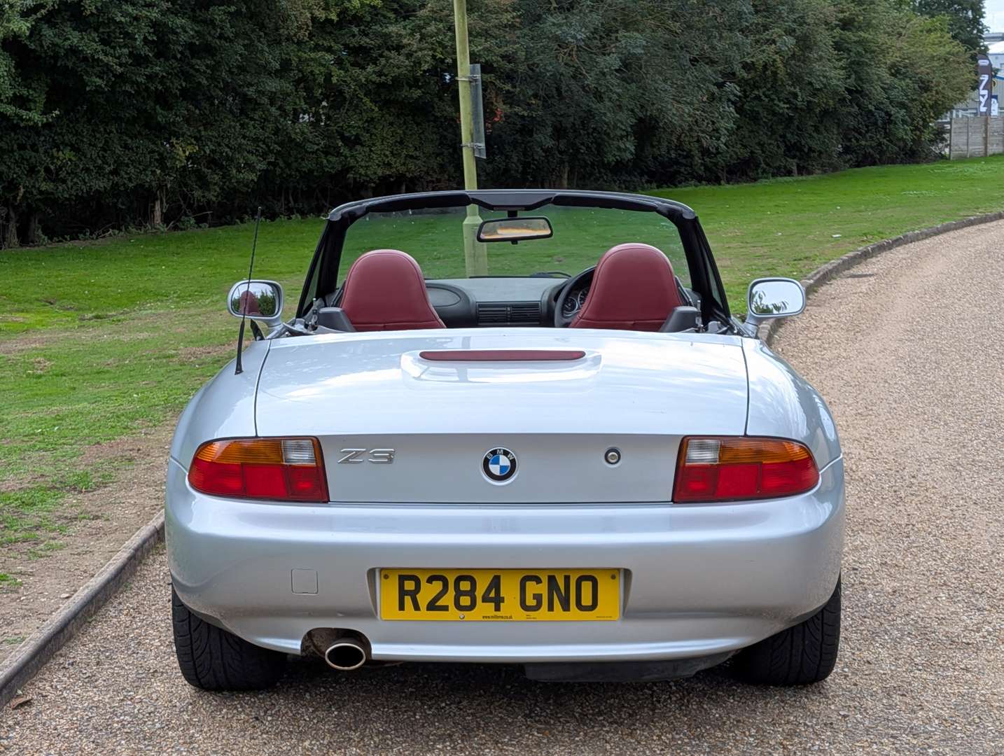 <p>1997 BMW Z3 1.9 ROADSTER</p>