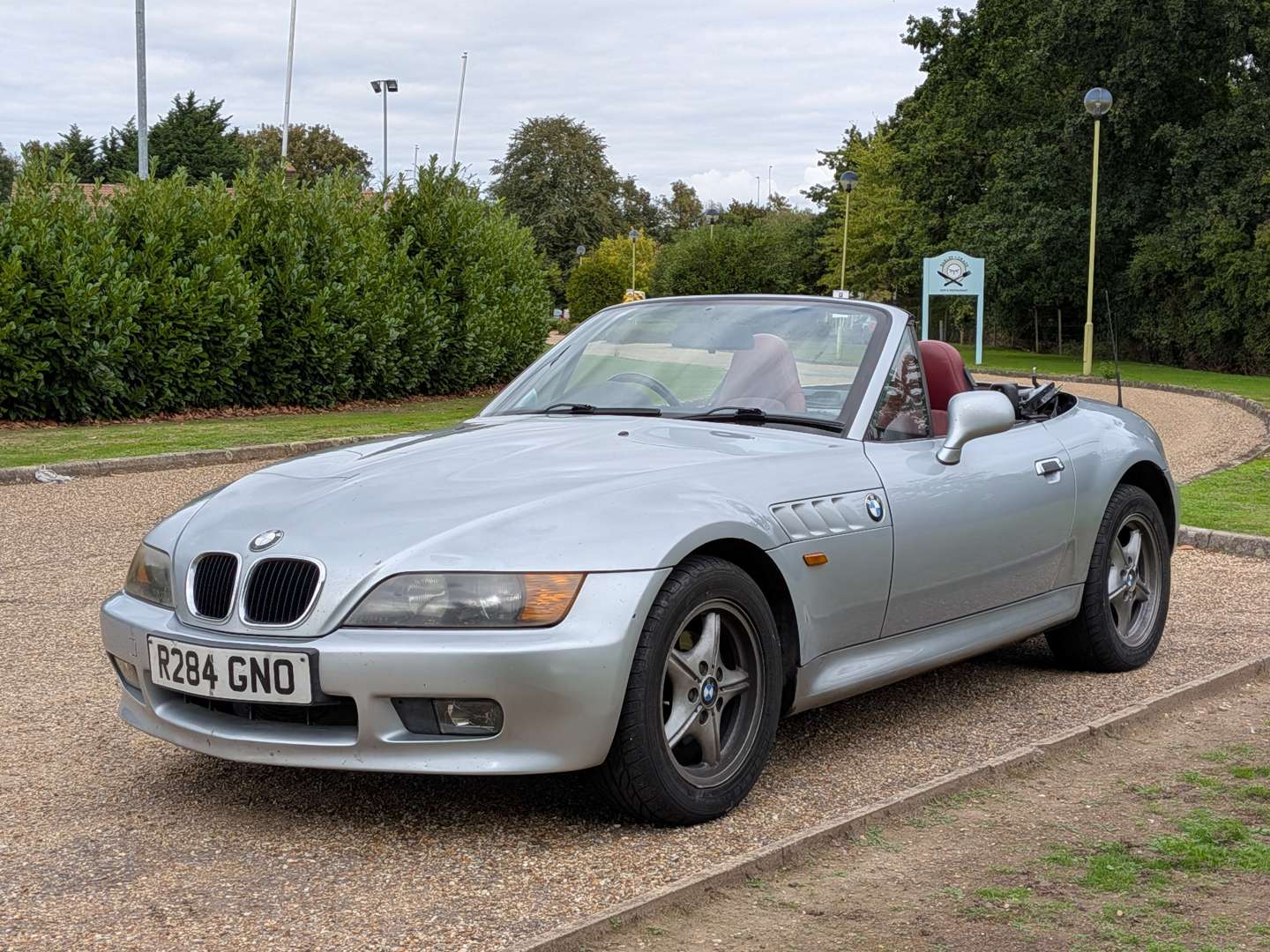 <p>1997 BMW Z3 1.9 ROADSTER</p>