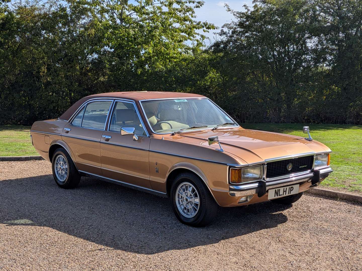 <p>1976 FORD GRANADA GHIA AUTO</p>