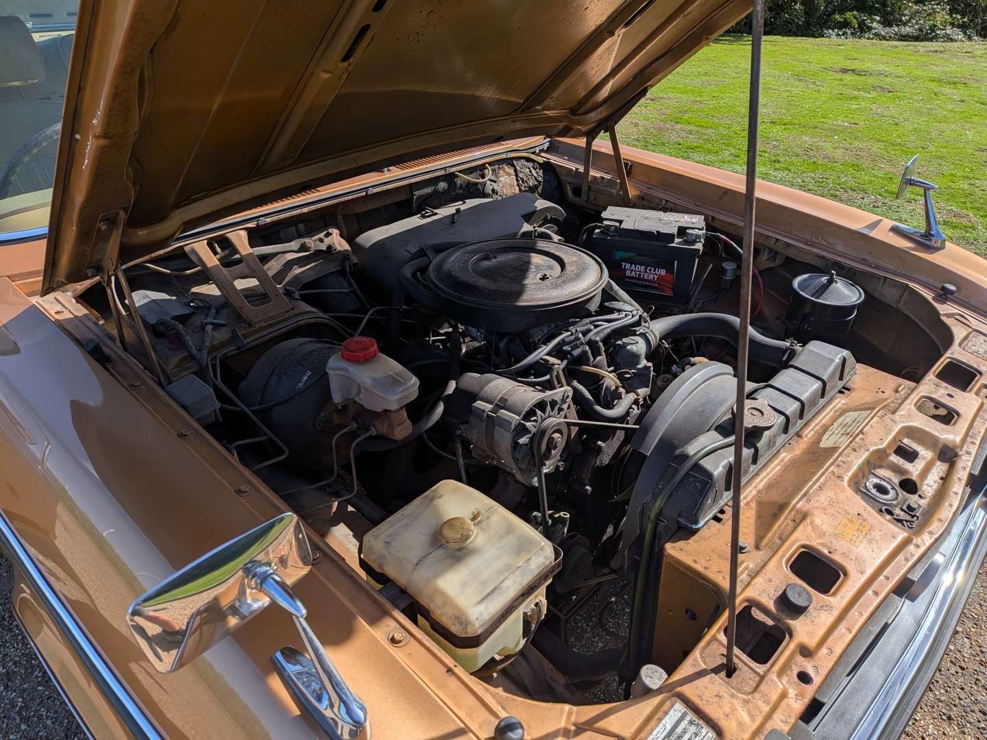 <p>1976 FORD GRANADA GHIA AUTO</p>