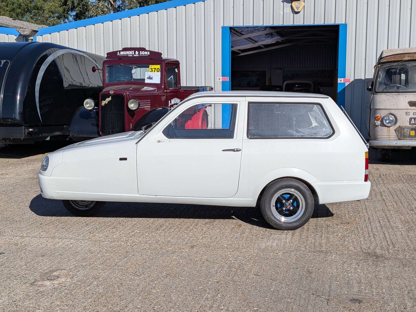 <p>1999 RELIANT ROBIN LX</p>