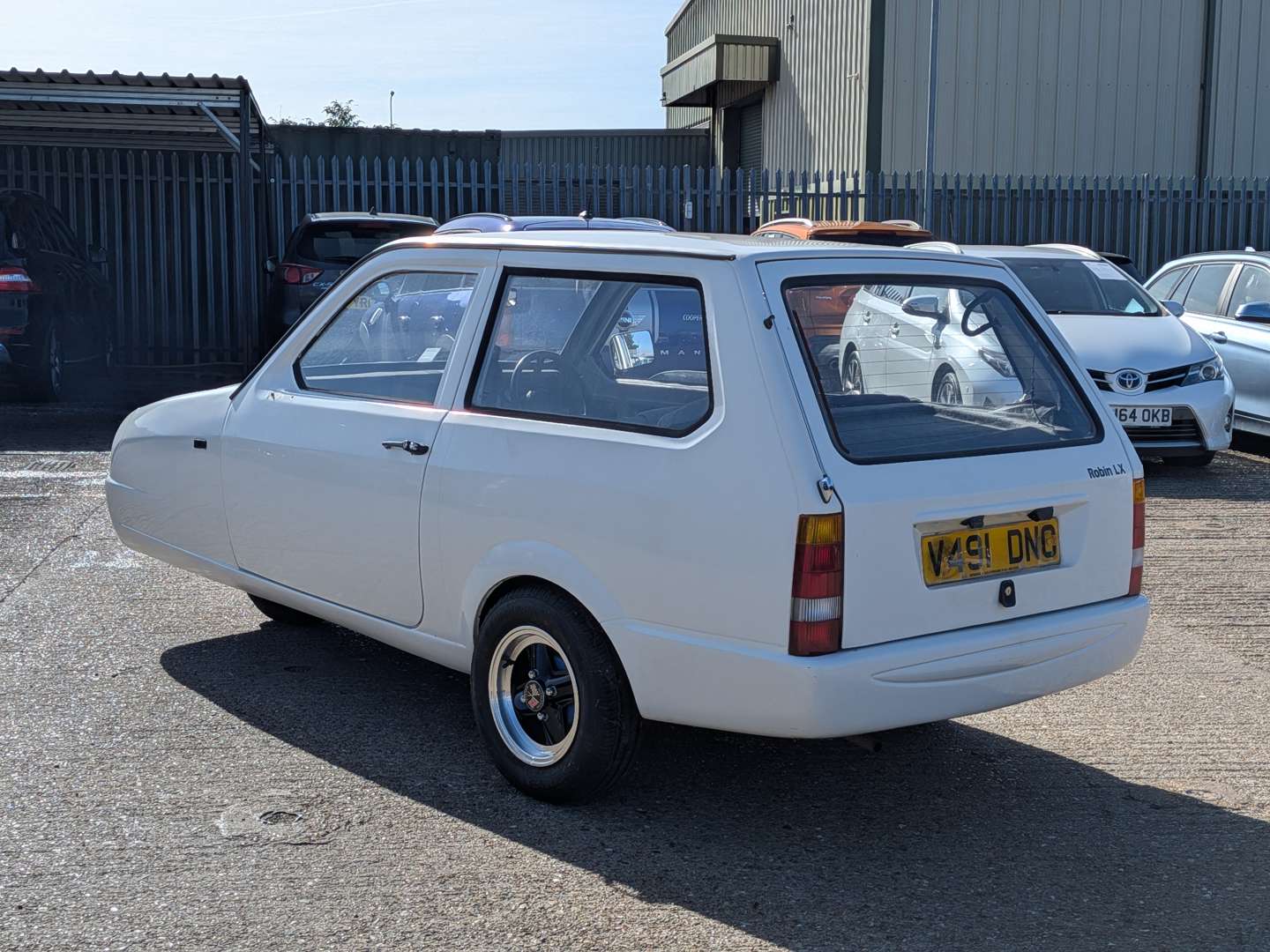 <p>1999 RELIANT ROBIN LX</p>