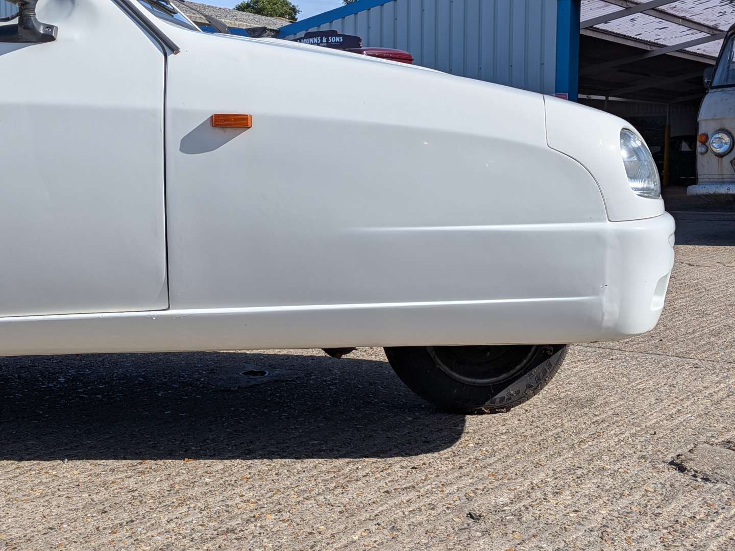<p>1999 RELIANT ROBIN LX</p>