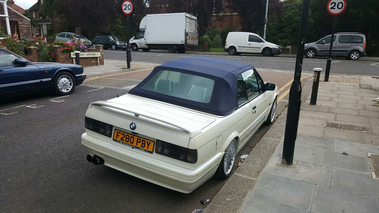 <p>1989 BMW 325I E30 CABRIOLET AUTO</p>