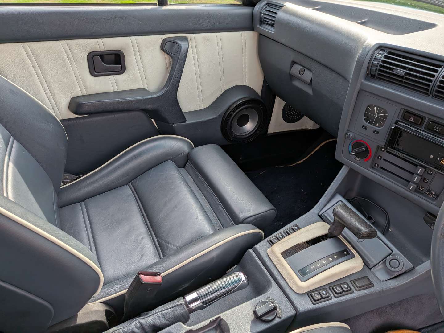 <p>1989 BMW E30 325I CABRIOLET AUTO</p>