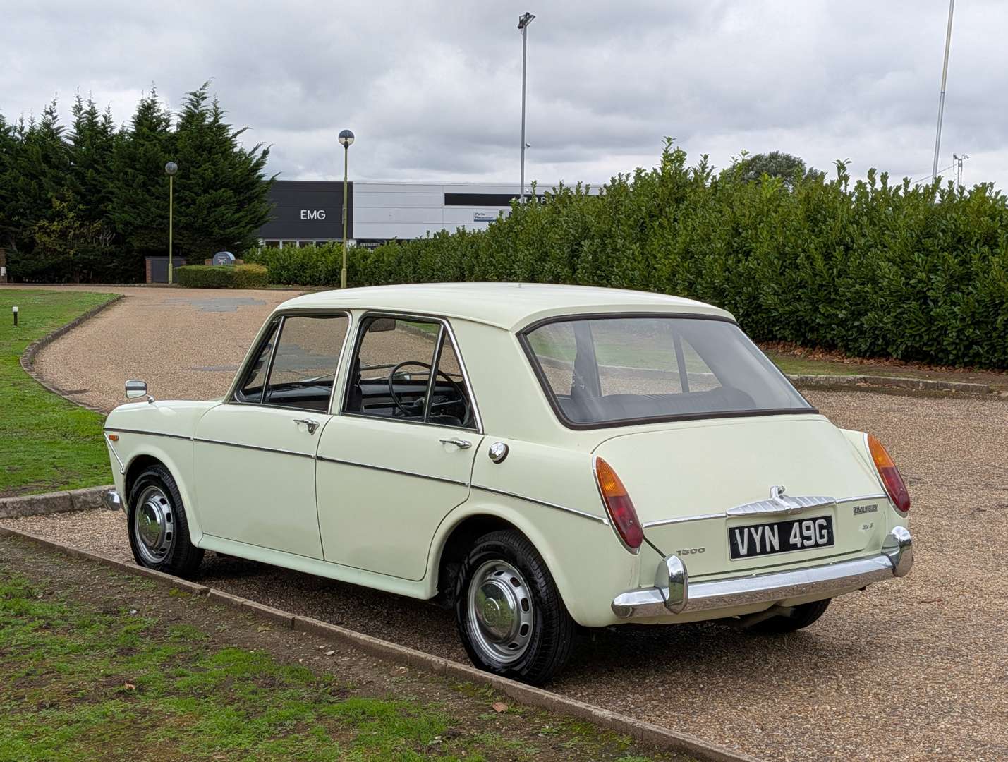 <p>1969 WOLSELEY 1300 AUTO</p>
