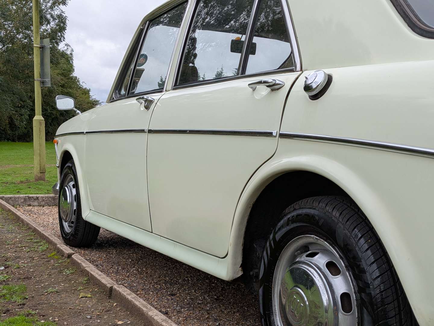 <p>1969 WOLSELEY 1300 AUTO</p>
