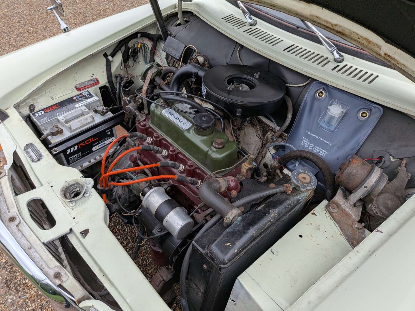 <p>1969 WOLSELEY 1300 AUTO</p>