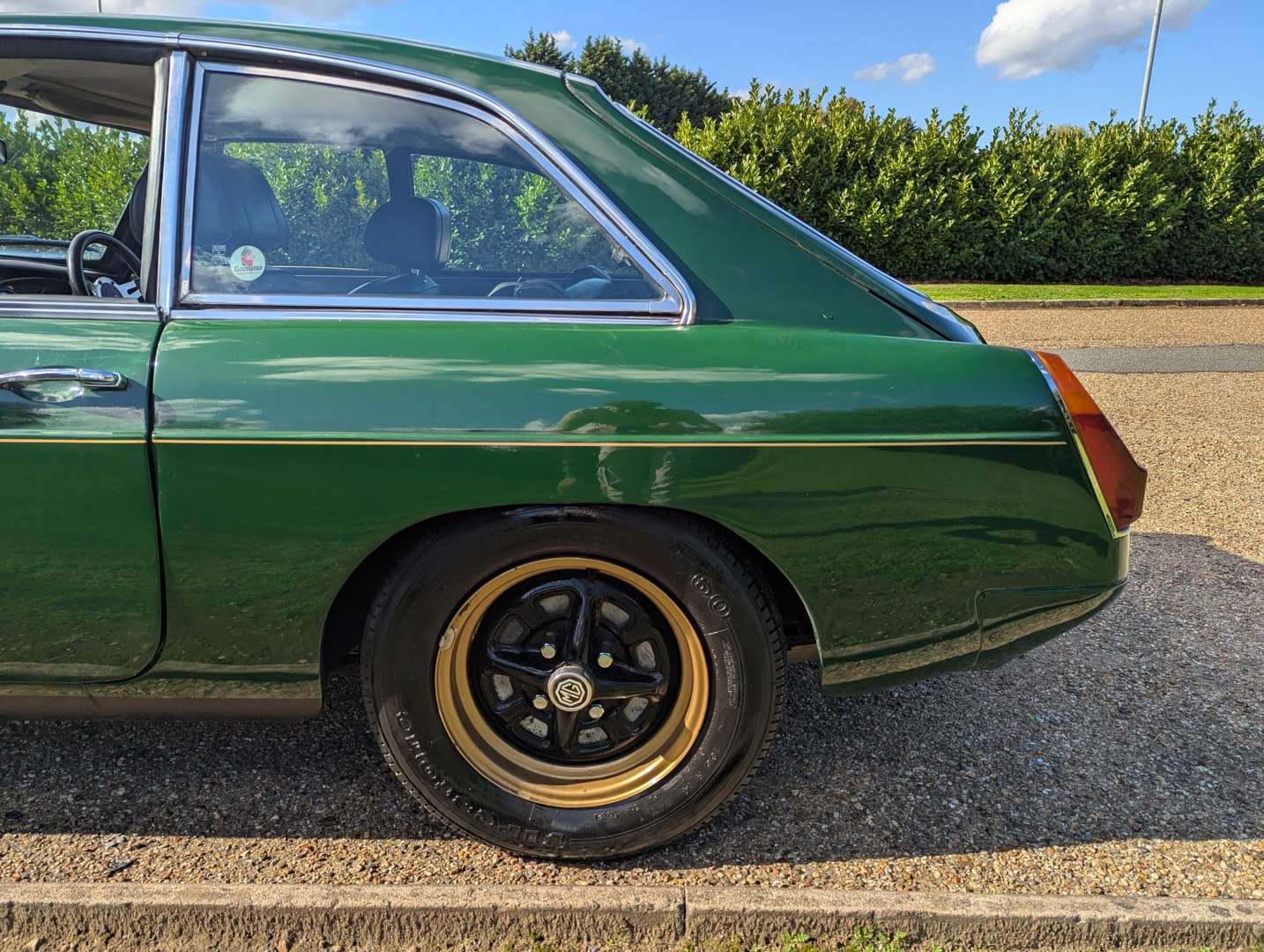 <p>1972 MG B GT</p>