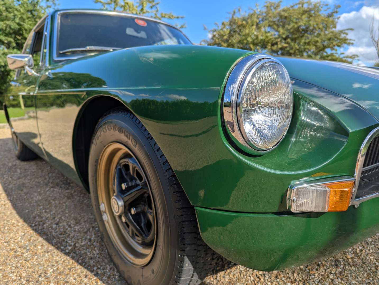 <p>1972 MG B GT</p>