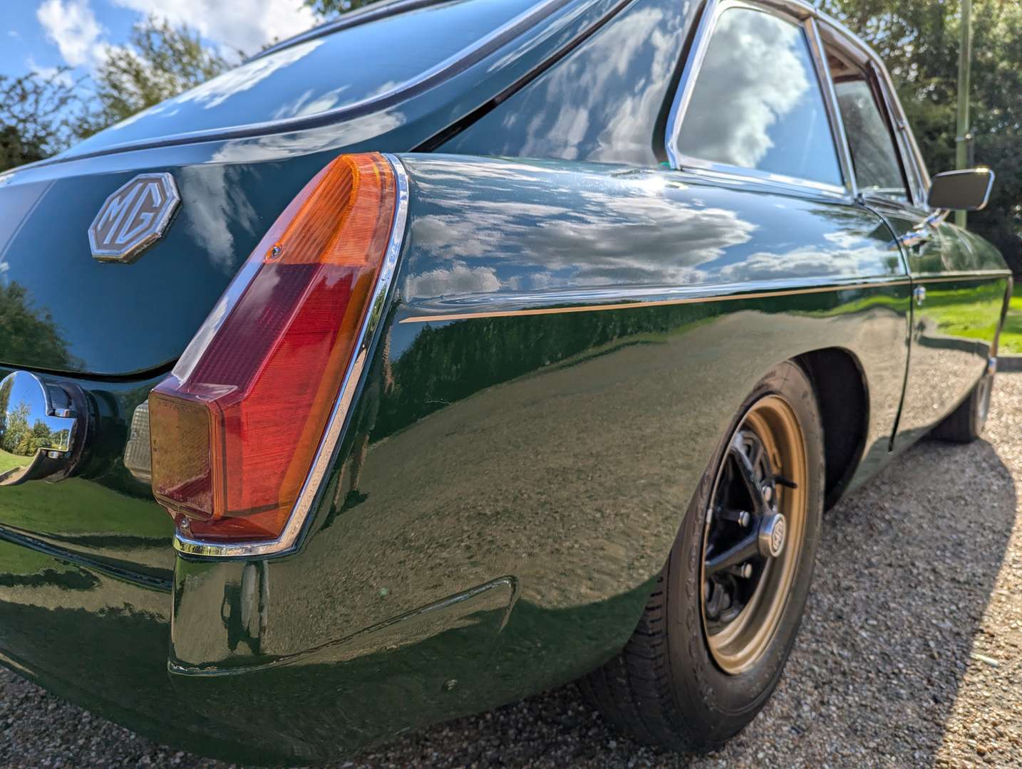 <p>1972 MG B GT</p>