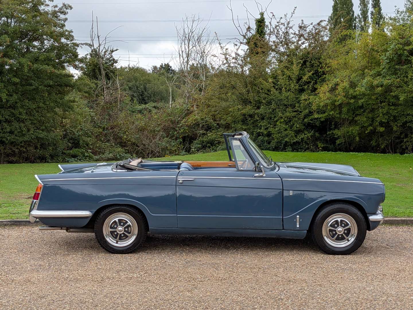 <p>1968 TRIUMPH VITESSE</p>