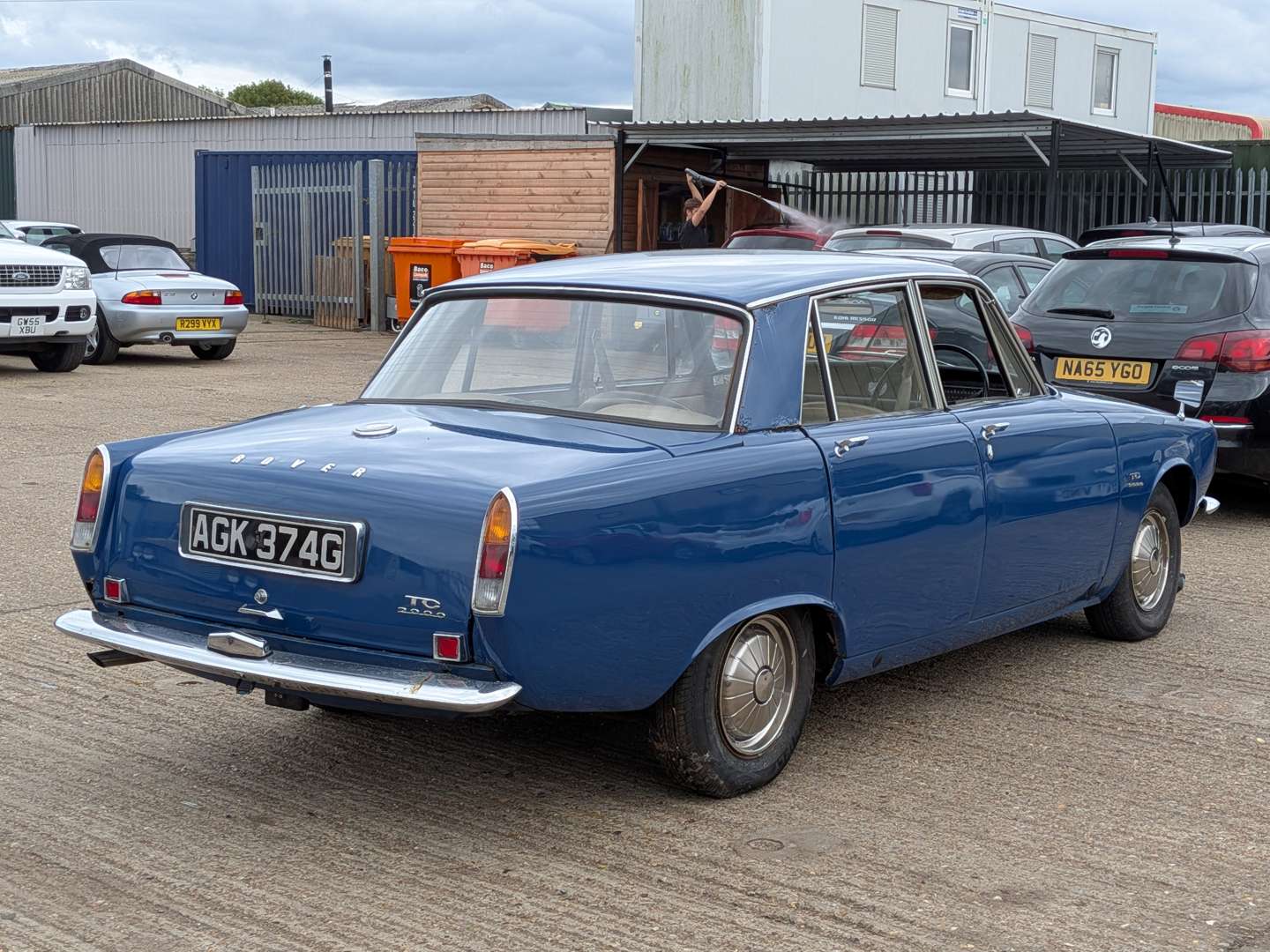 <p>1969 ROVER 2000 TC</p>