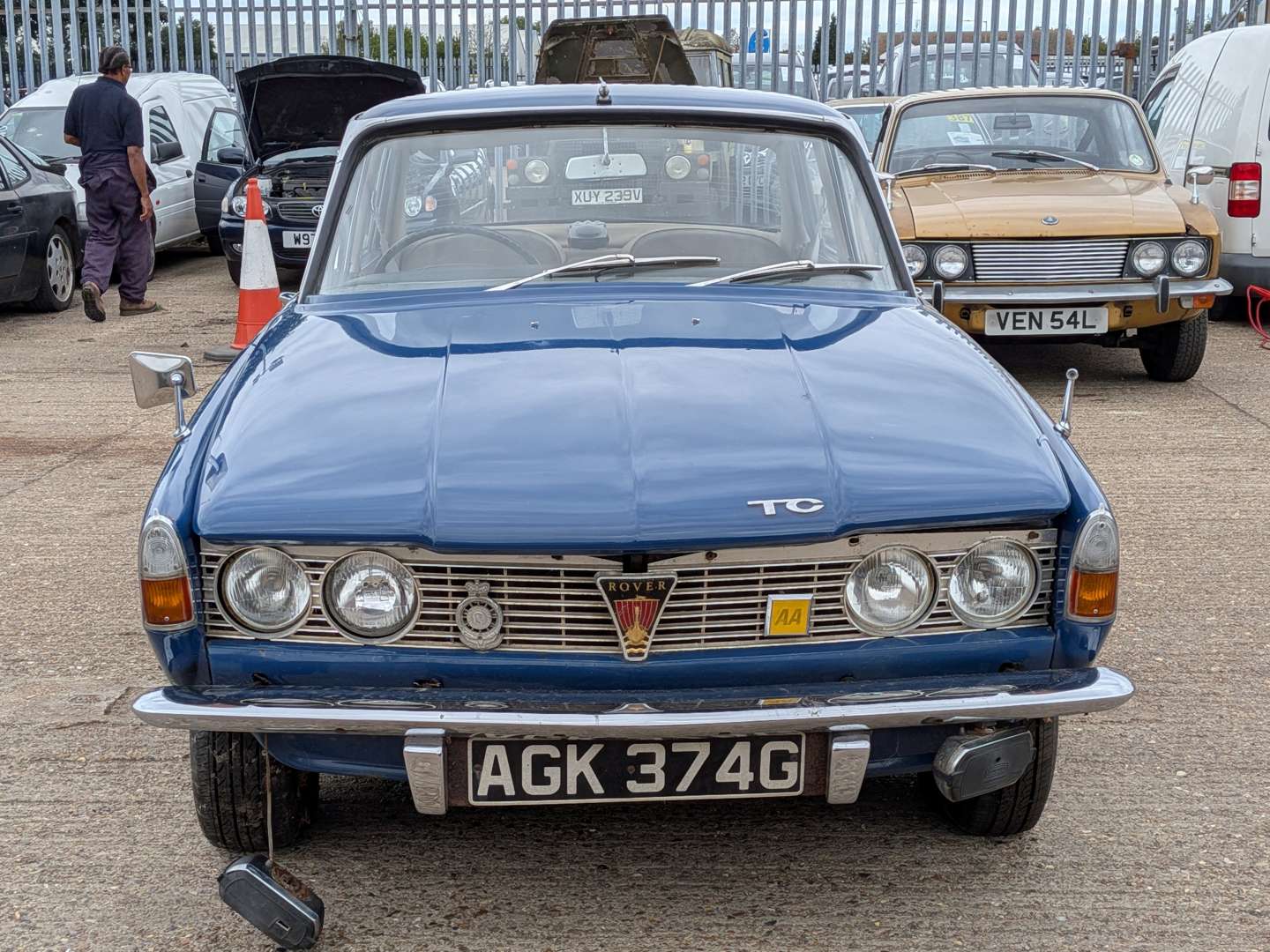<p>1969 ROVER 2000 TC</p>