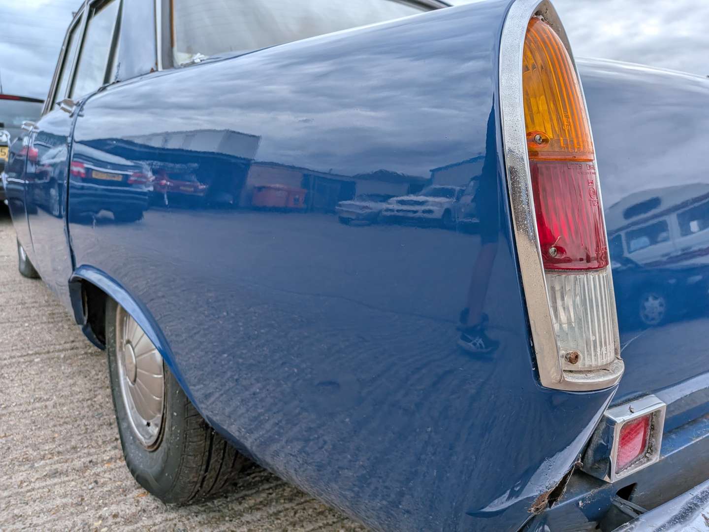 <p>1969 ROVER 2000 TC</p>