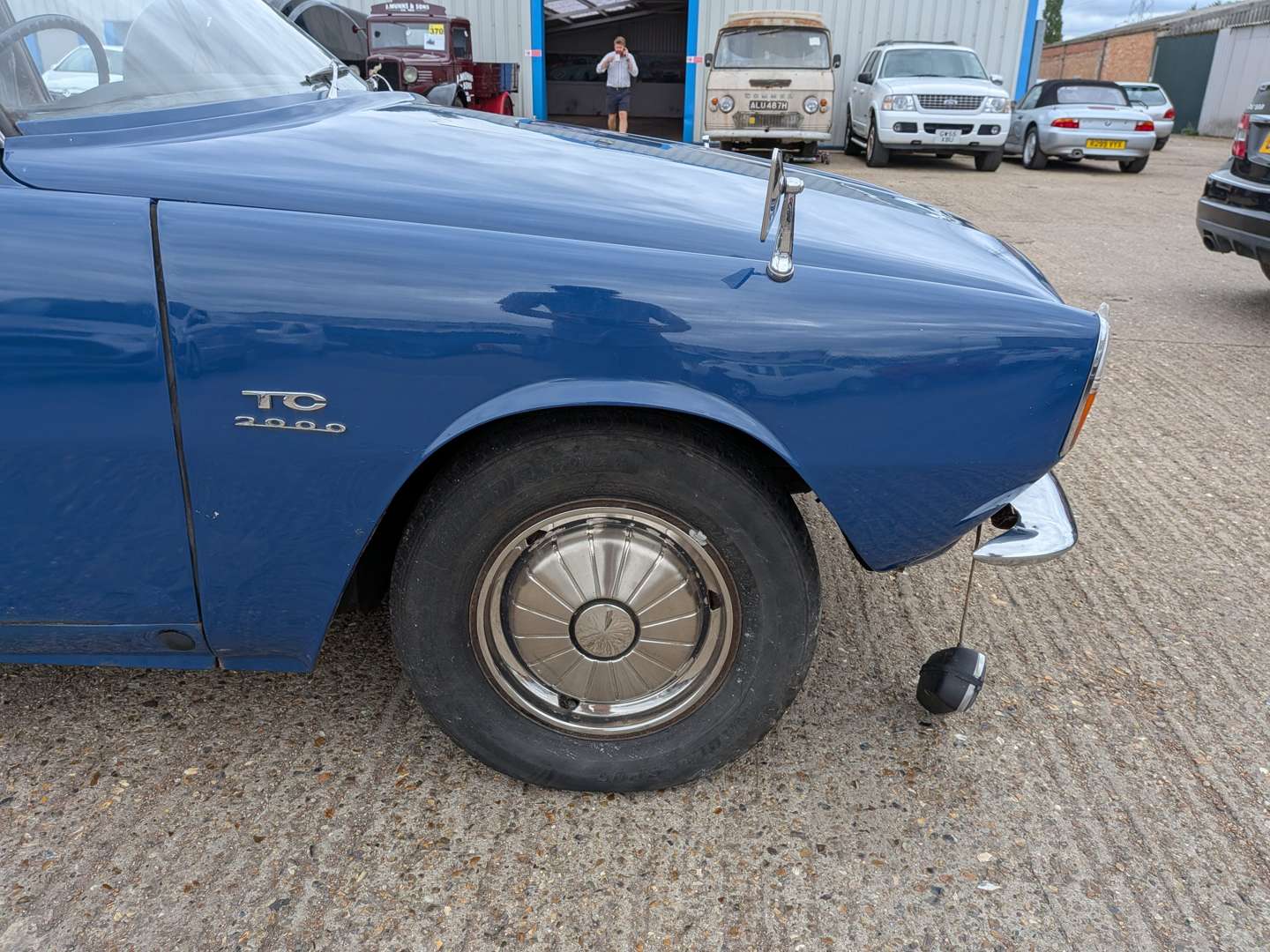 <p>1969 ROVER 2000 TC</p>