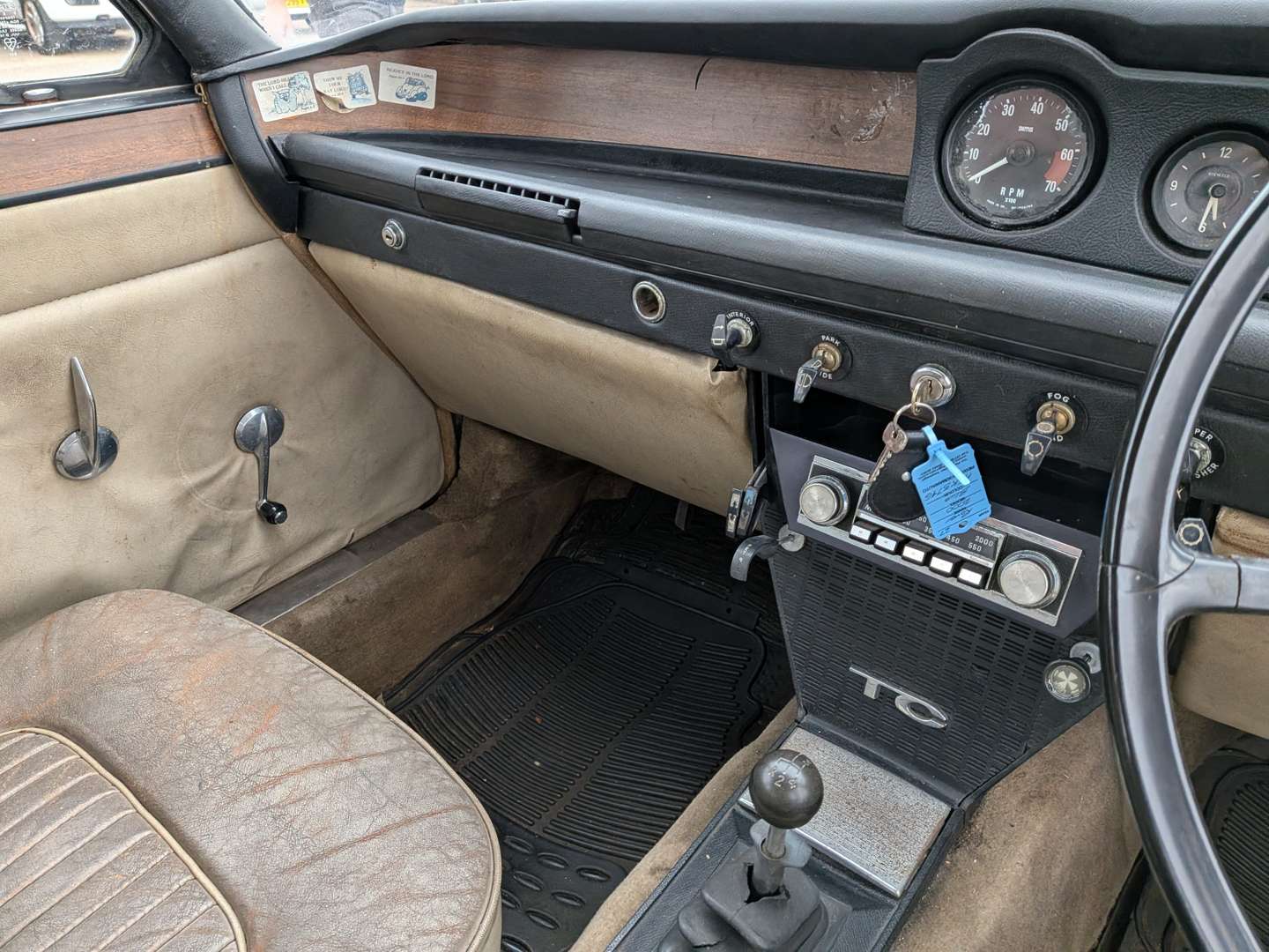 <p>1969 ROVER 2000 TC</p>