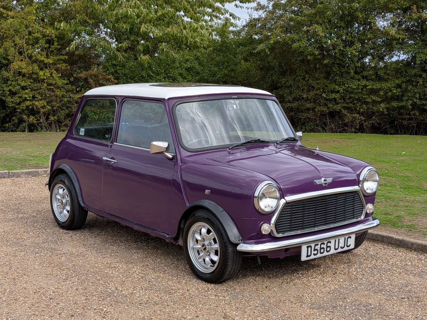 <p>1986 AUSTIN MINI MAYFAIR</p>