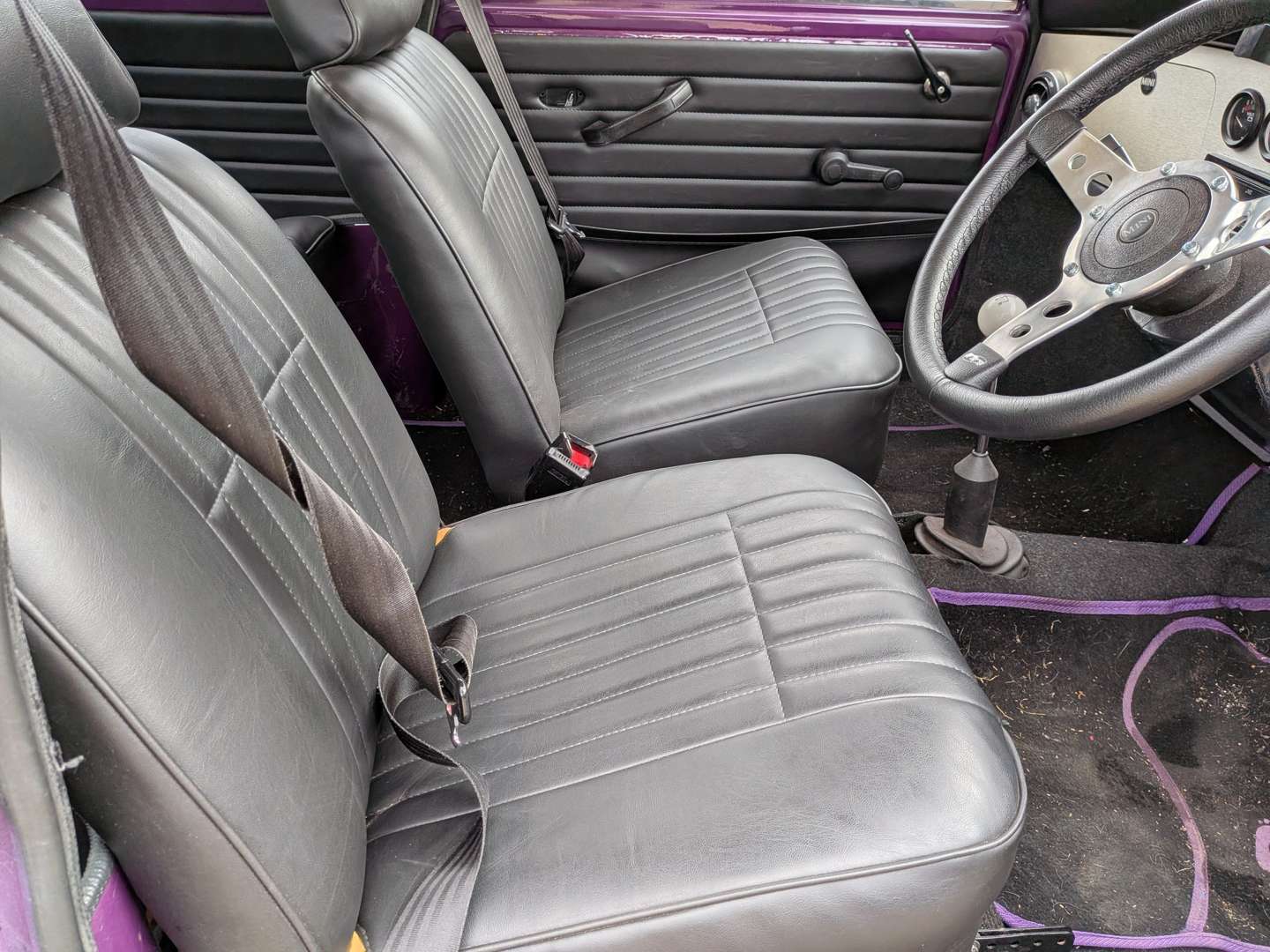 <p>1986 AUSTIN MINI MAYFAIR</p>