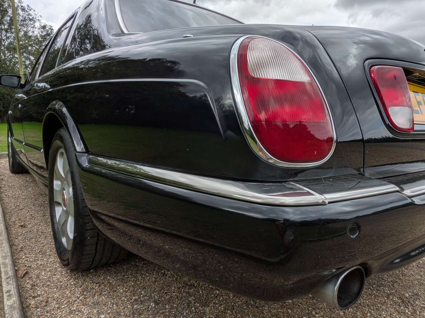 <p>2002 BENTLEY ARNAGE R</p>