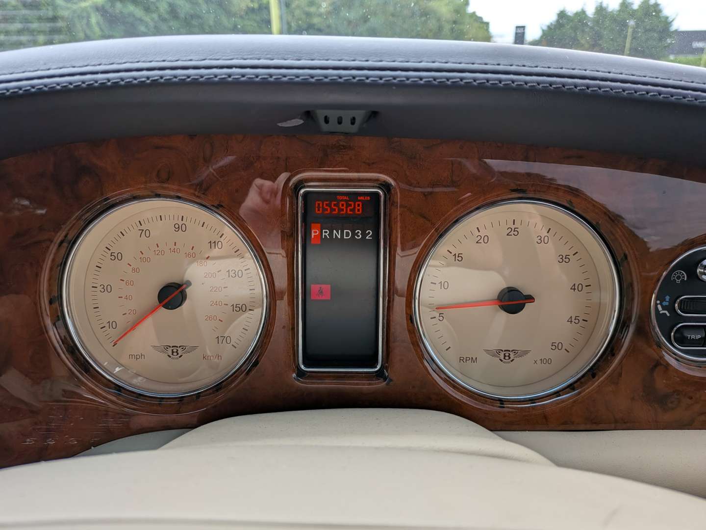 <p>2002 BENTLEY ARNAGE R</p>