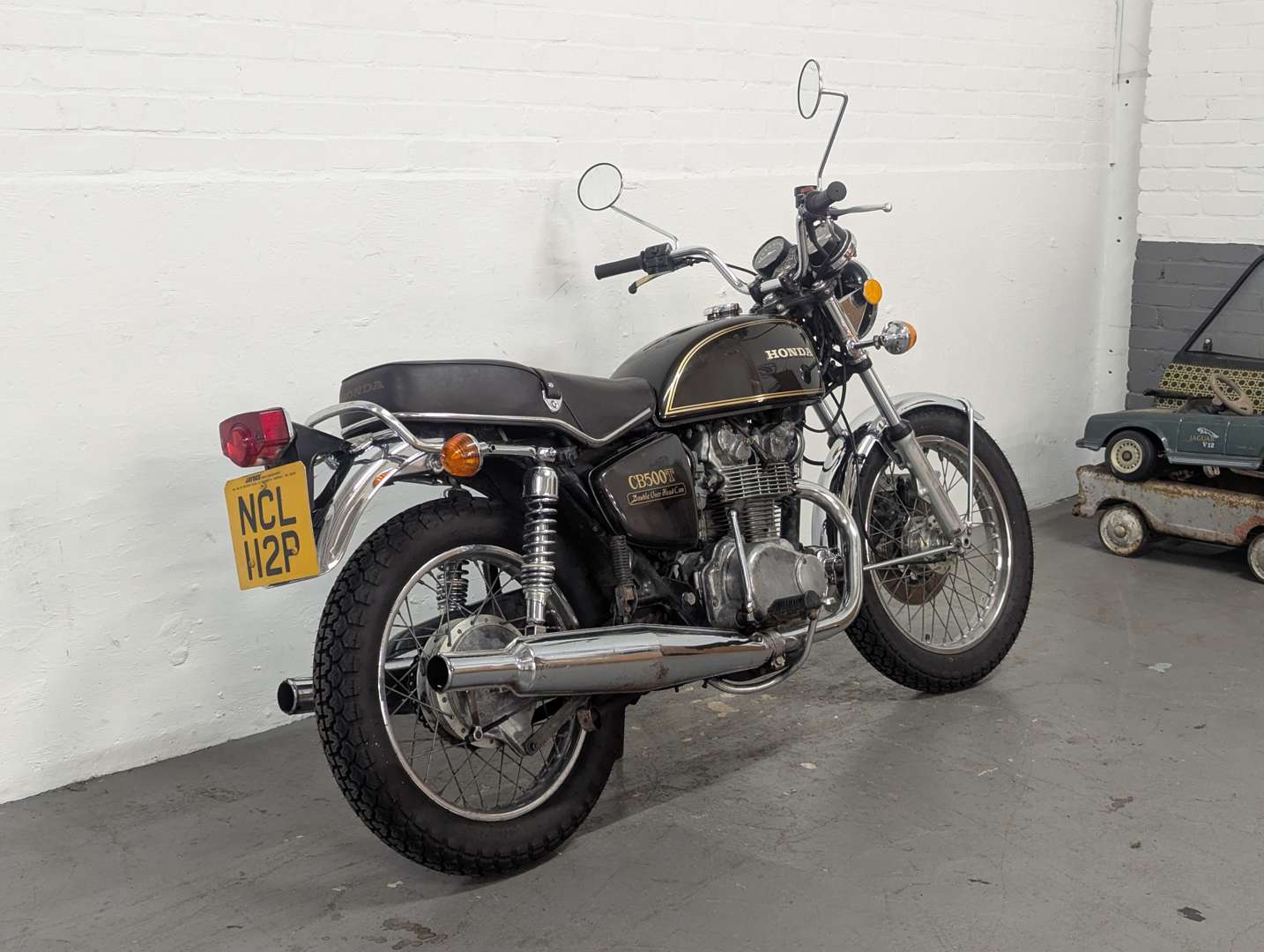 <p>1976 HONDA CB500T</p>