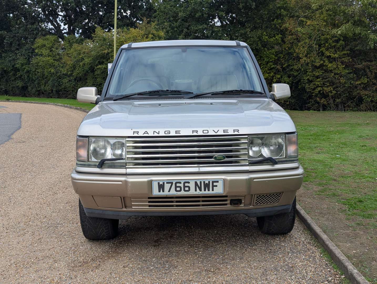 <p>2000 RANGE ROVER P38 DHSE AUTO</p>