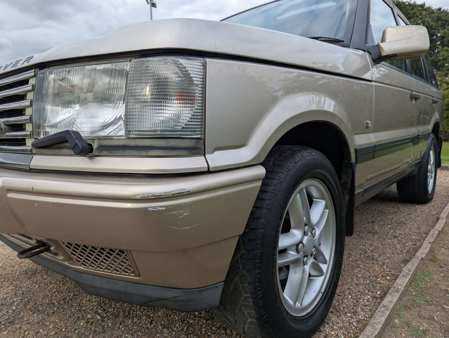 <p>2000 RANGE ROVER P38 DHSE AUTO</p>