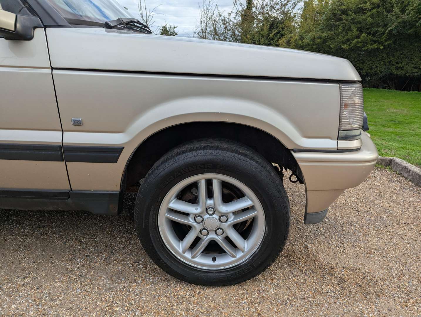 <p>2000 RANGE ROVER P38 DHSE AUTO</p>