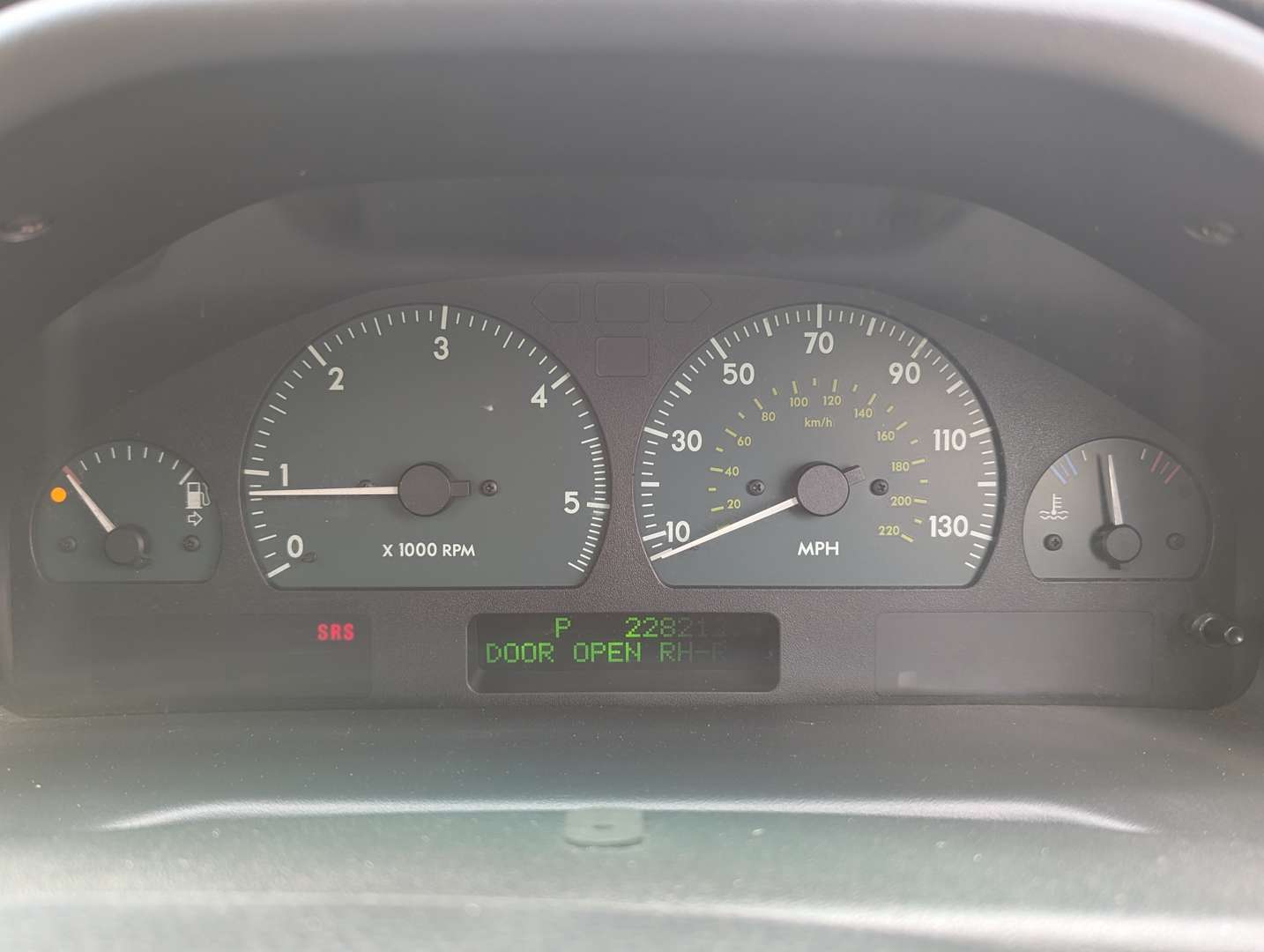 <p>2000 RANGE ROVER P38 DHSE AUTO</p>