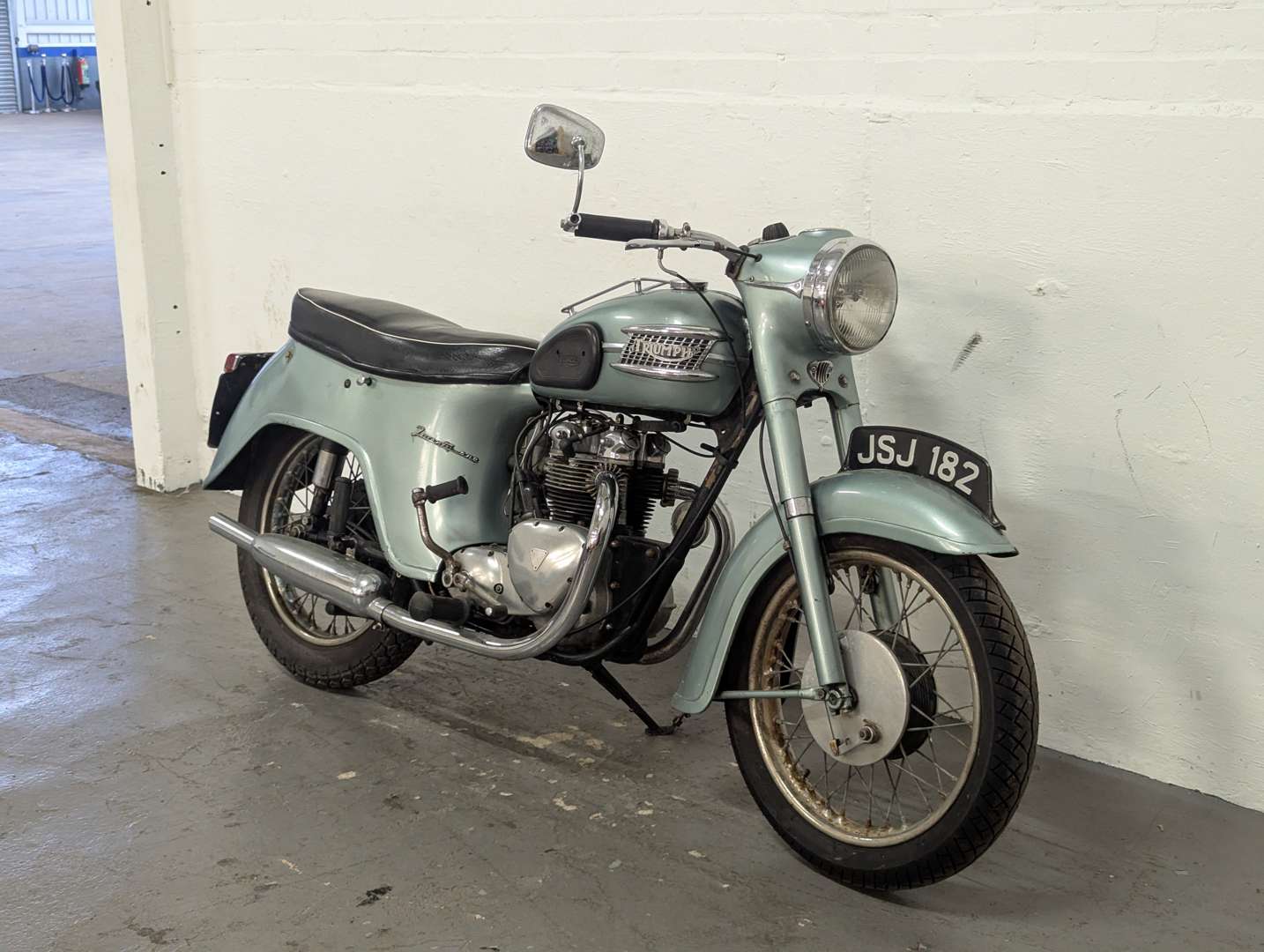 <p>1959 TRIUMPH 3TA</p>