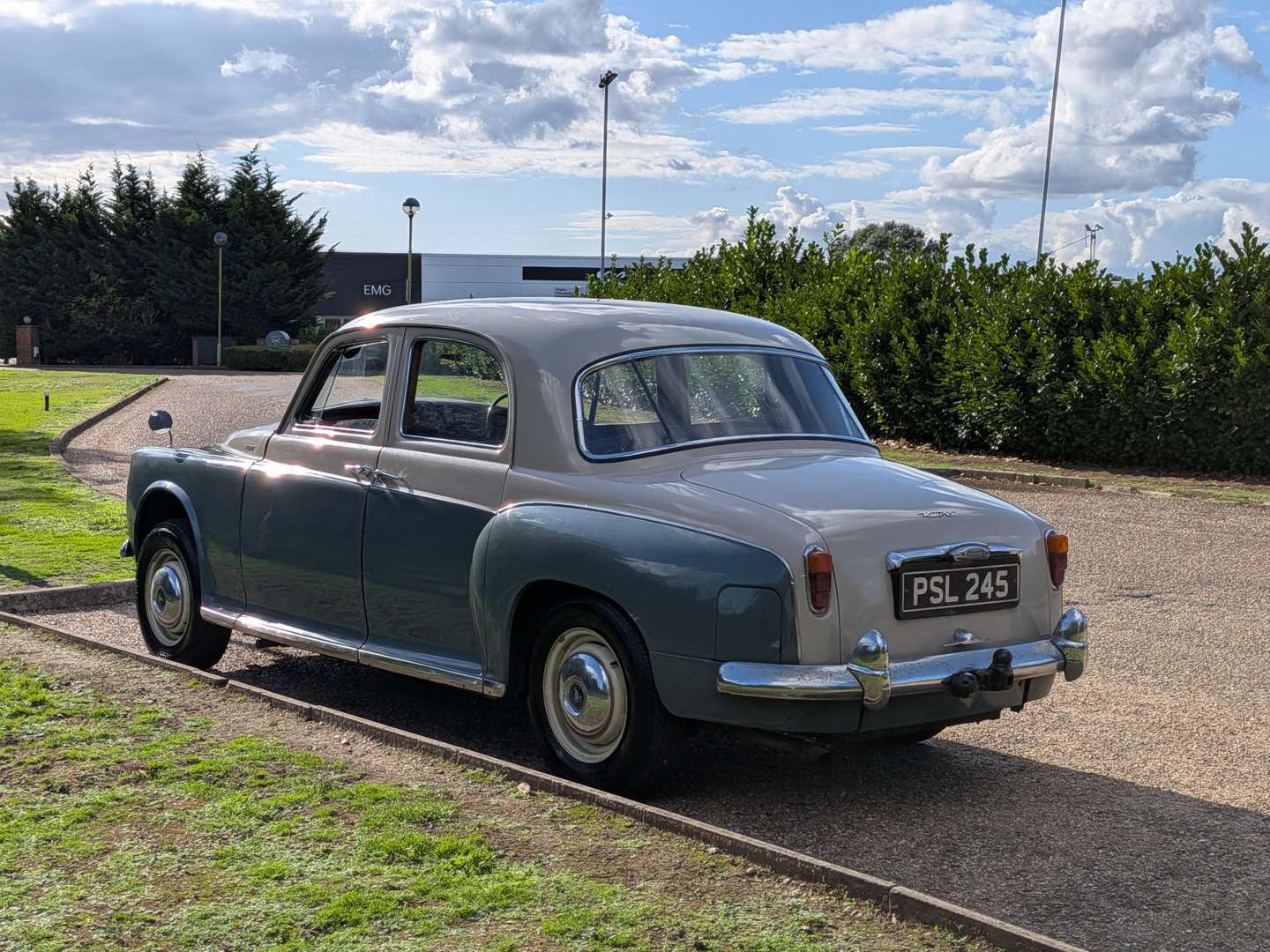 <p>1963 ROVER 95</p>